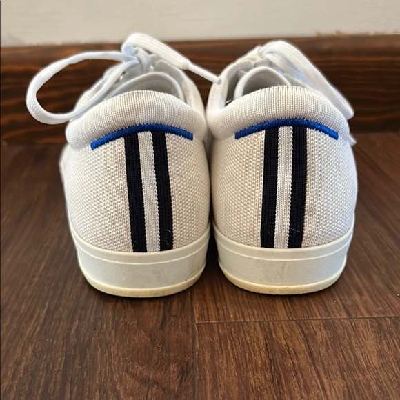 Rothy's The Lace Up Sneaker size 9 removeable insoles machine washable - Picture 3 of 12